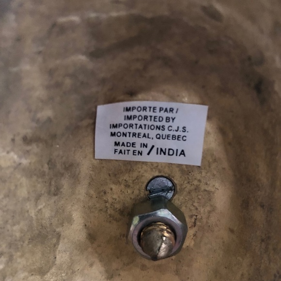 Vintage Brass Sconce with candlestick holder. Ornate Victorian like home decor - Picture 6 of 11